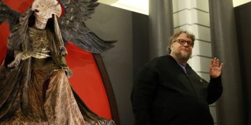 Del Toro exhibe sus monstruos