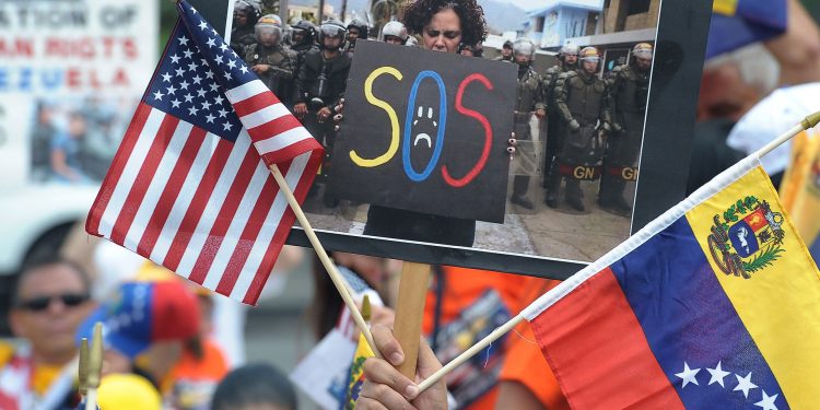 Cámara baja de EEUU aprueba TPS para venezolanos