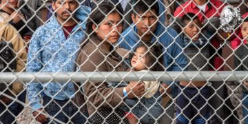 Trump anuncia norma para encerrar a menores inmigrantes de forma indefinida